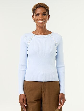 Pull avec manches raglan boutonnées