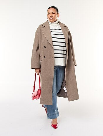 Pull chaud col roulé avec fentes à la base