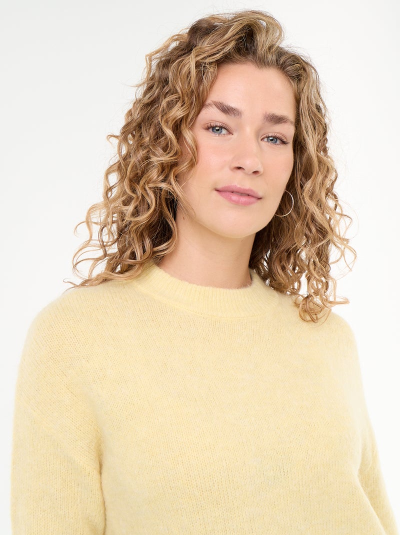 Pull chaud en mohair à col rond Jaune - Kiabi