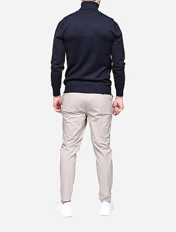 Pull col roulé