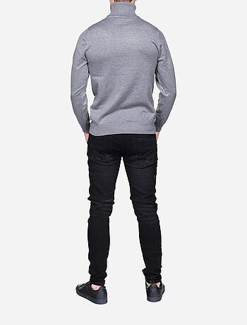 Pull col roulé