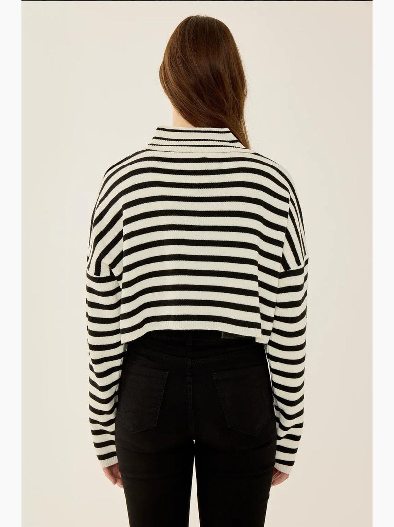 Pull court oversize à rayures et col roulé hiccup Noir - Kiabi