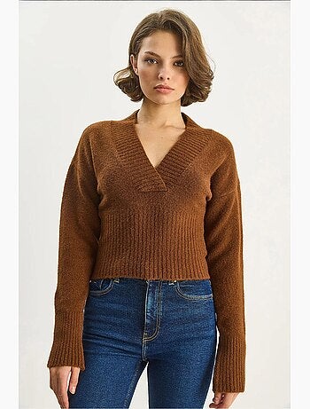 Pull court slim côtelé à col en v lucci