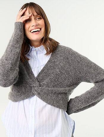 Pull de maternité cropped twisté