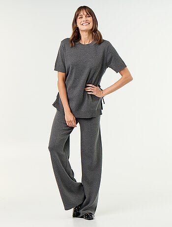 Pull de maternité manches courtes avec fentes lacées