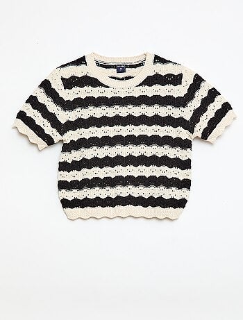 Pull en crochet à manches courtes