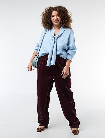 Pull en maille avec écharpe intégrée