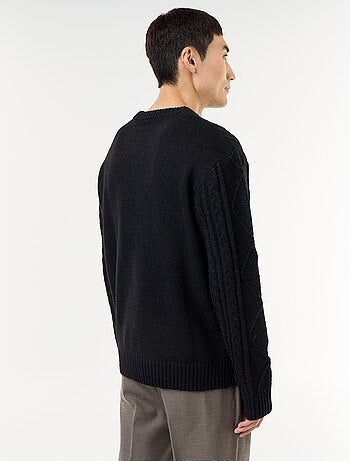 Pull en maille grosse jauge avec torsades