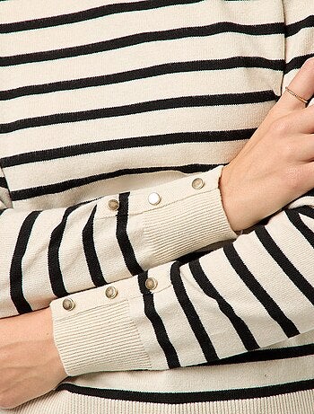 Pull en maille léger col rond