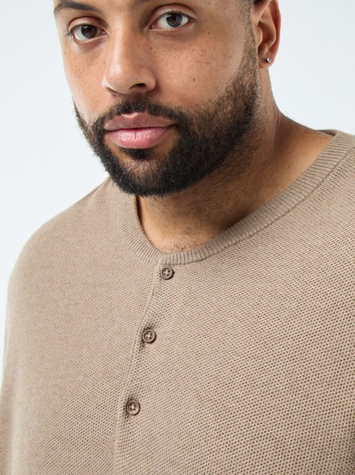 Pull en maille piquée avec col rond boutonné - Kiabi
