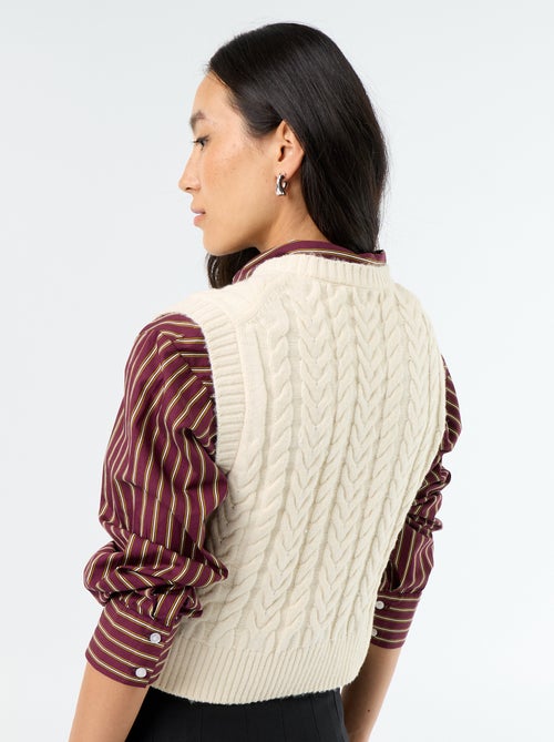 Pull en maille torsadée sans manches - Kiabi