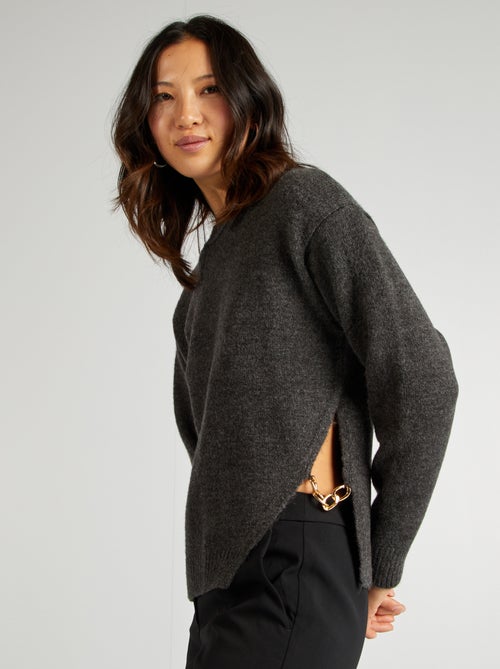 Pull en maille tricot avec chaine dorée fantaisie - Kiabi