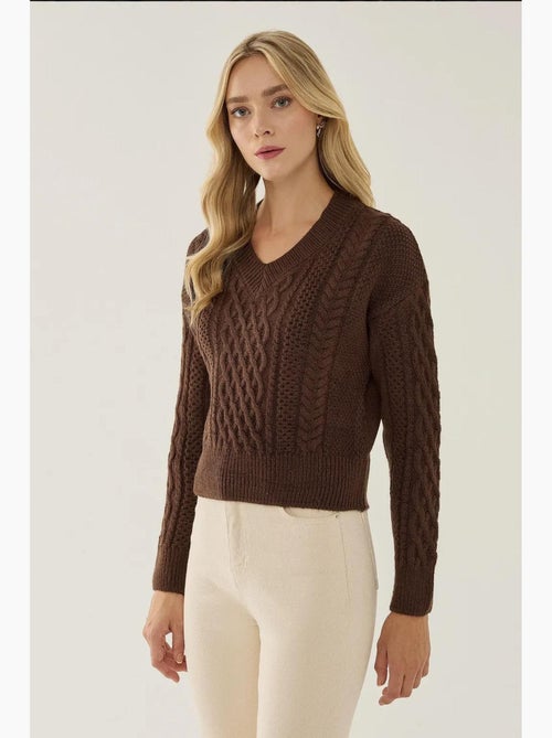 Pull en tricot à tresses et col en V - Kiabi Pull en tricot à tresses et col en V - Kiabi