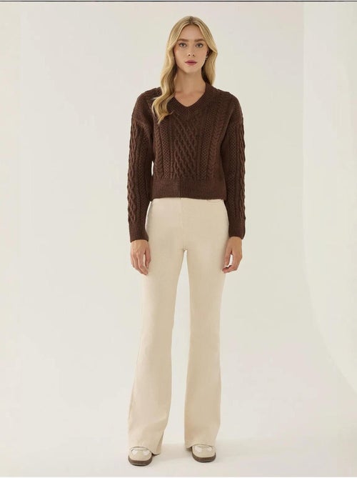 Pull en tricot à tresses et col en V - Kiabi Pull en tricot à tresses et col en V - Kiabi