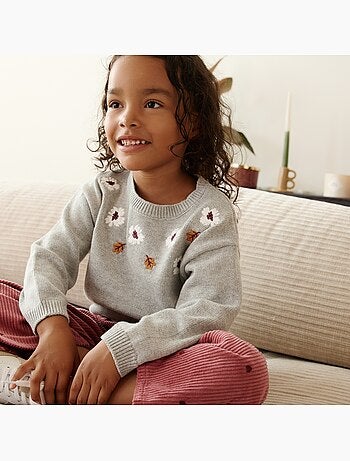 Pull enfant en tricot aimée