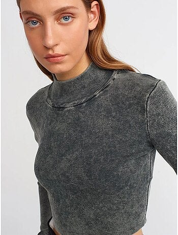 Pull femme court en maille côtelée à col montant dilvin