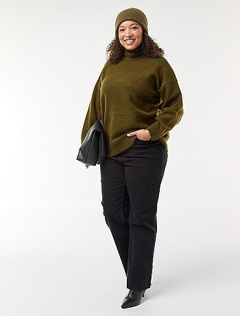 Pull montant avec fente bijou au dos