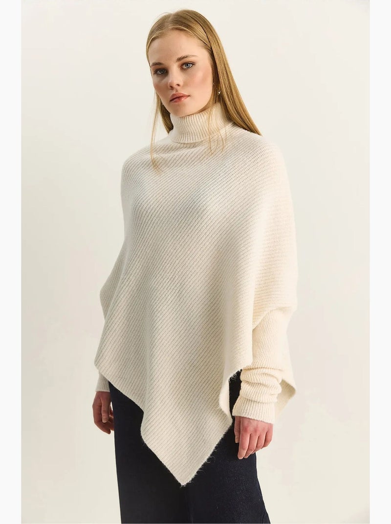 Pull oversize à col roulé en maille côtelée avec ceinture lucci Crème - Kiabi