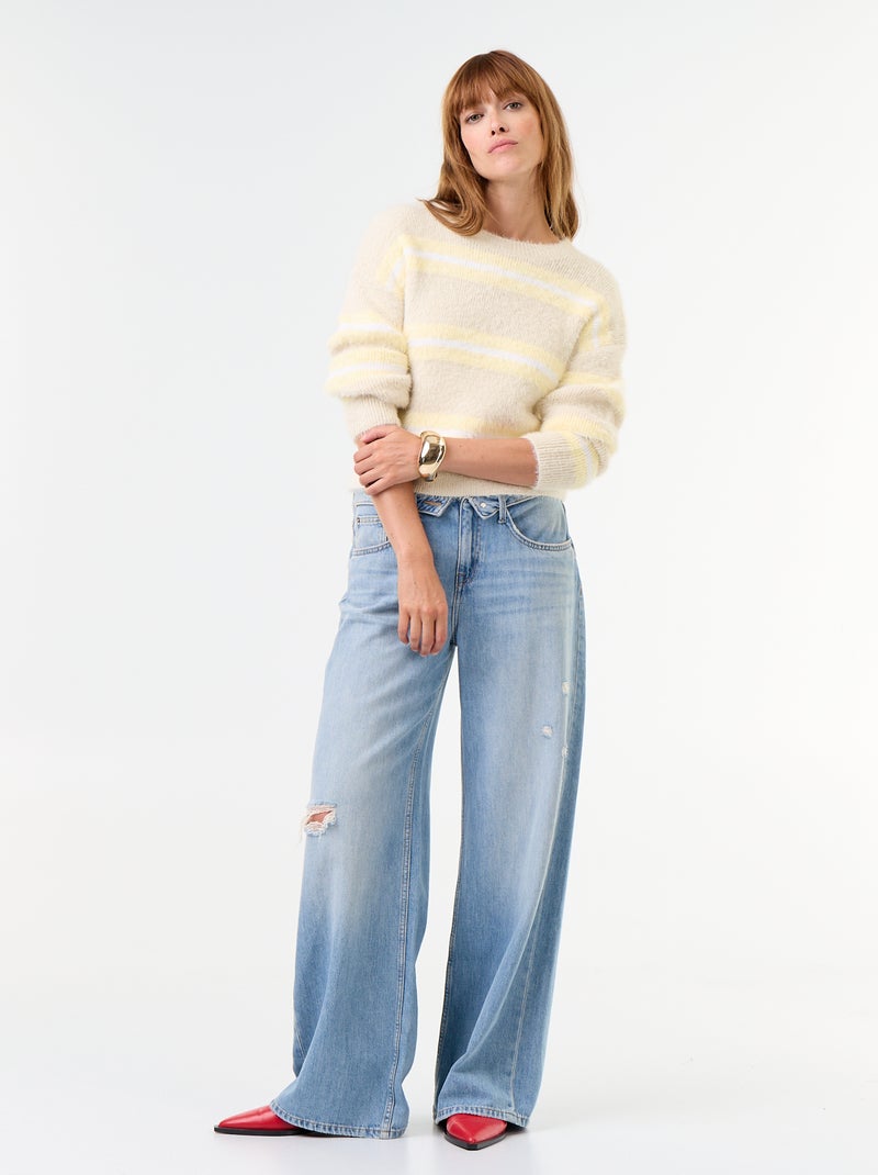 Pull poilu rayé à col rond Beige - Kiabi