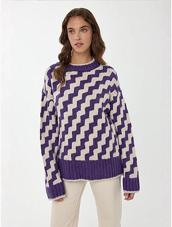 Pull ras du cou à motif zigzag