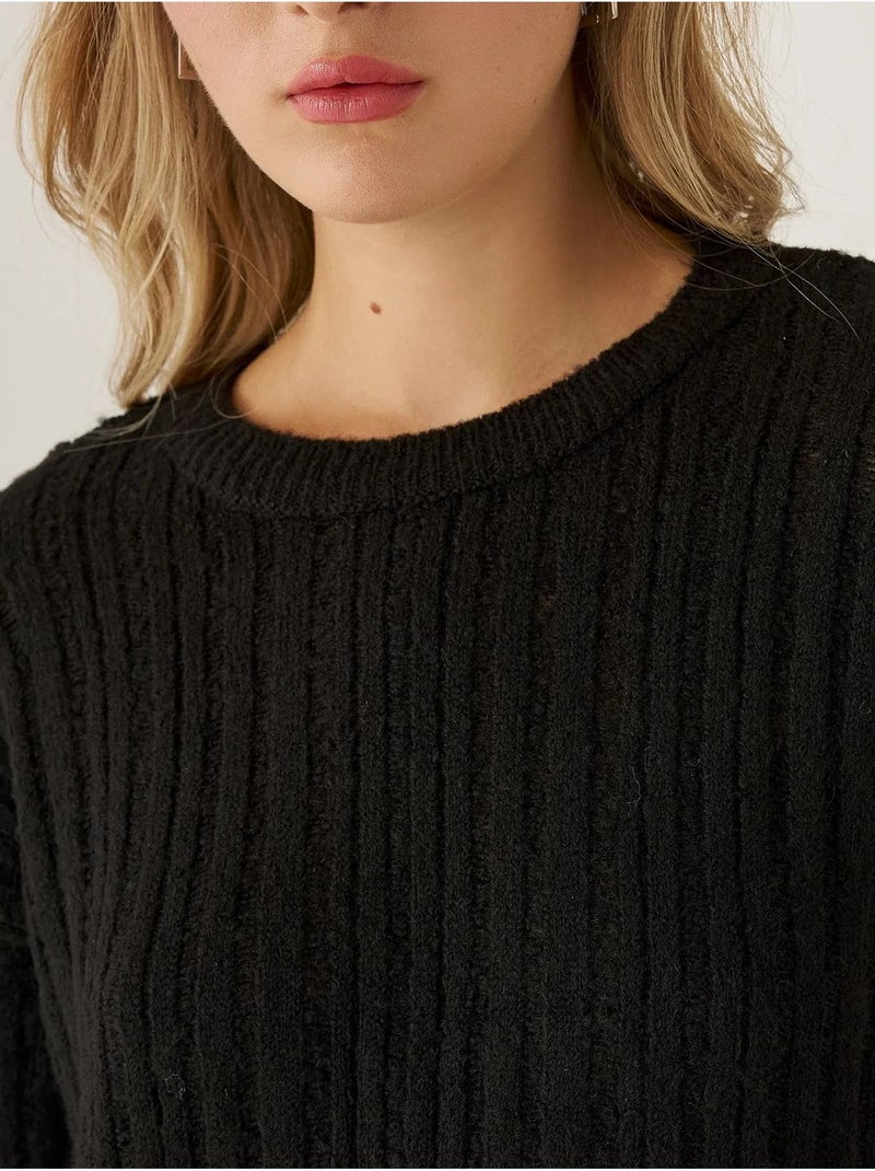 Pull ras du cou coupe décontractée Noir - Kiabi
