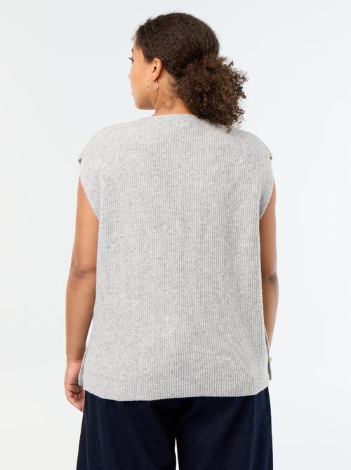 Pull sans manches avec bijoux fantaisies dorés - Kiabi Pull sans manches avec bijoux fantaisies dorés - Kiabi