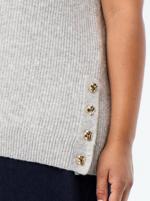 Pull sans manches avec bijoux fantaisies dorés - Kiabi Pull sans manches avec bijoux fantaisies dorés - Kiabi