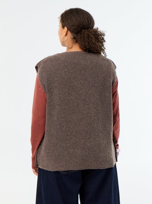 Pull sans manches avec bijoux fantaisies dorés - Kiabi Pull sans manches avec bijoux fantaisies dorés - Kiabi