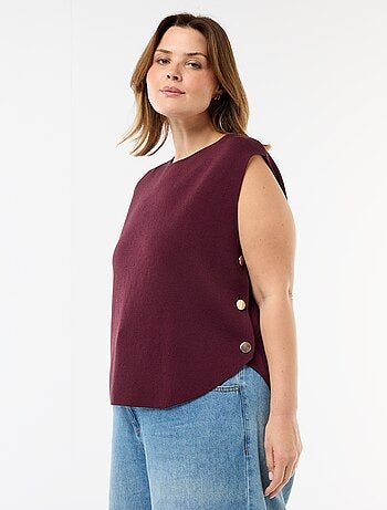 Pull sans manches avec boutons dorés sur côté
