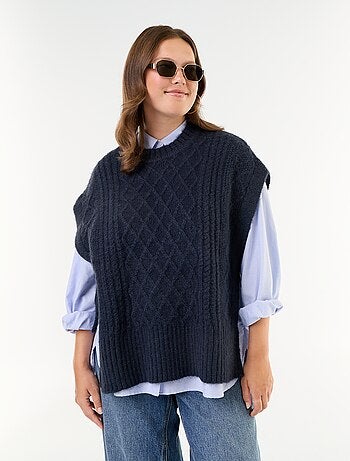 Pull sans manches avec nouette sur les côtés