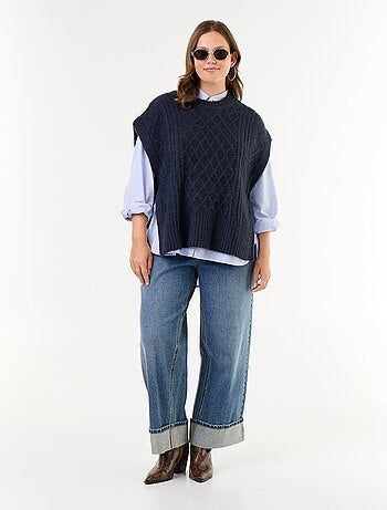 Pull sans manches avec nouette sur les côtés