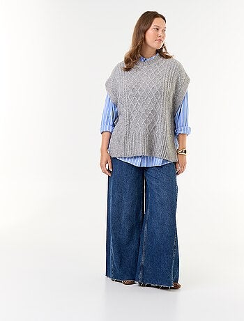 Pull sans manches avec nouette sur les côtés