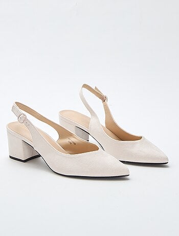 Pumps met spitse neus