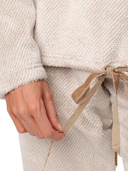 Pyjama broek top lange mouwen enjoy every moment - Kiabi Pyjama broek top lange mouwen enjoy every moment - Kiabi