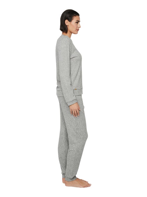 Pyjama broek top lange mouwen p106 cloud nine - Kiabi Pyjama broek top lange mouwen p106 cloud nine - Kiabi