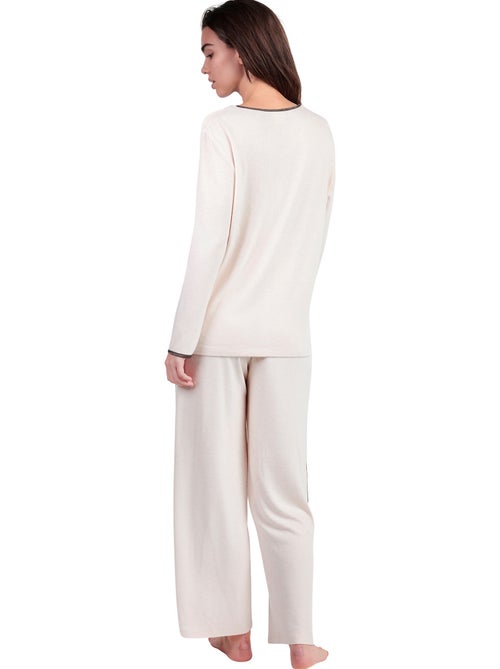 Pyjama broek top lange mouwen v-hals elegant bij home - Kiabi Pyjama broek top lange mouwen v-hals elegant bij home - Kiabi