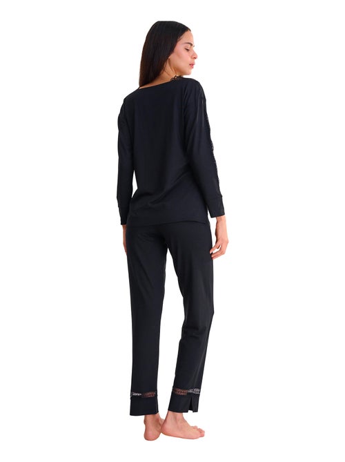 Pyjama pantalon top manches longues adventure - Kiabi Pyjama pantalon top manches longues adventure - Kiabi