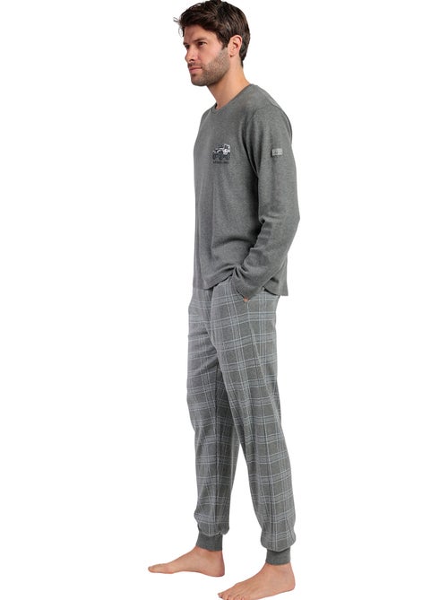Pyjama pantalon top manches longues suv antonio miro - Kiabi Pyjama pantalon top manches longues suv antonio miro - Kiabi