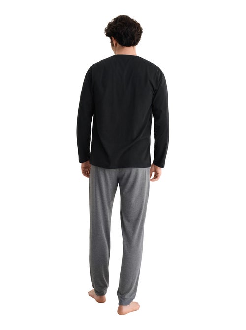 Pyjama pantalon top manches longues titan - Kiabi Pyjama pantalon top manches longues titan - Kiabi