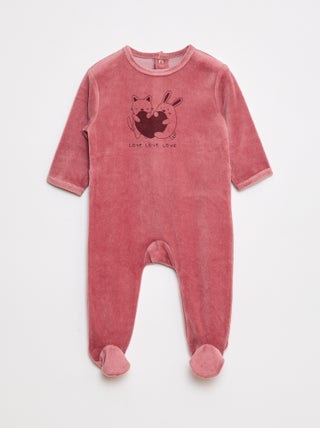Pyjama van fleecestof met voetjes en applicatie