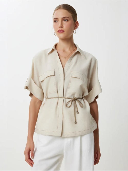 Ravissante chemise ample à cordon de serrage avec détails de bordure istanbul - Kiabi Ravissante chemise ample à cordon de serrage avec détails de bordure istanbul - Kiabi
