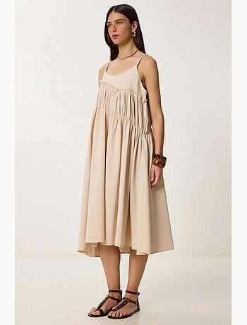 Ravissante robe midi à col en u et volants istanbul