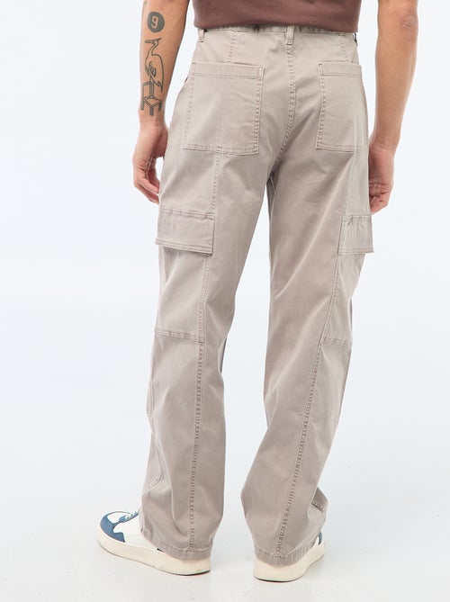 Recht / regular-fit effen broek met zakken - Kiabi