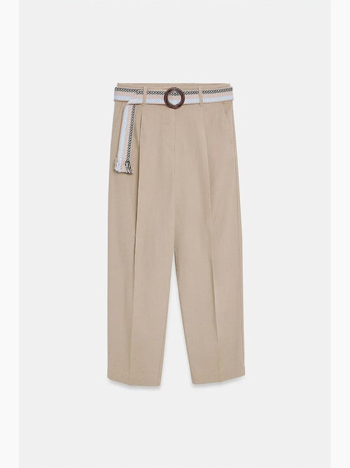 Rechte pantalon met riem en plooien dilvin - Kiabi Rechte pantalon met riem en plooien dilvin - Kiabi