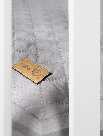 Rechthoekige houten babybox met waterafstotend boxkleed 'roba style' roba