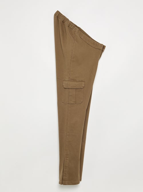 Regular broek met klepzakken - gemakkelijk aan te trekken collectie - Kiabi Regular broek met klepzakken - gemakkelijk aan te trekken collectie - Kiabi