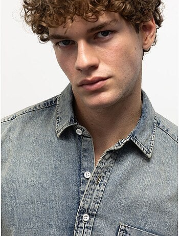 Regular fit denim overhemd met knopen en borstzak giesto