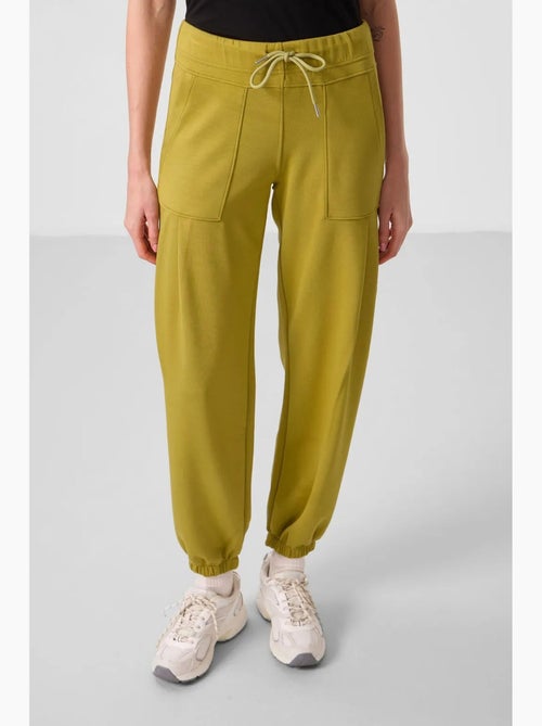 Relaxte broek van crêpe met middelhoge taille en zak tommy - Kiabi Relaxte broek van crêpe met middelhoge taille en zak tommy - Kiabi