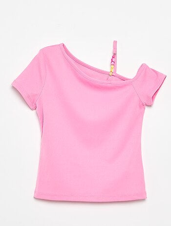 Ribtop met asymmetrische hals