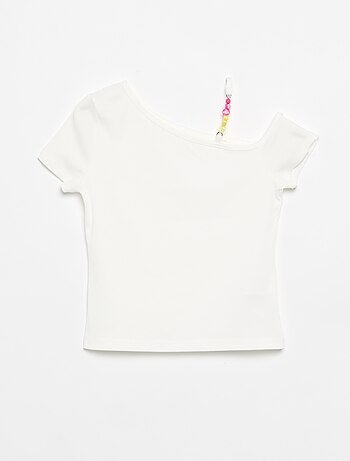 Ribtop met asymmetrische hals